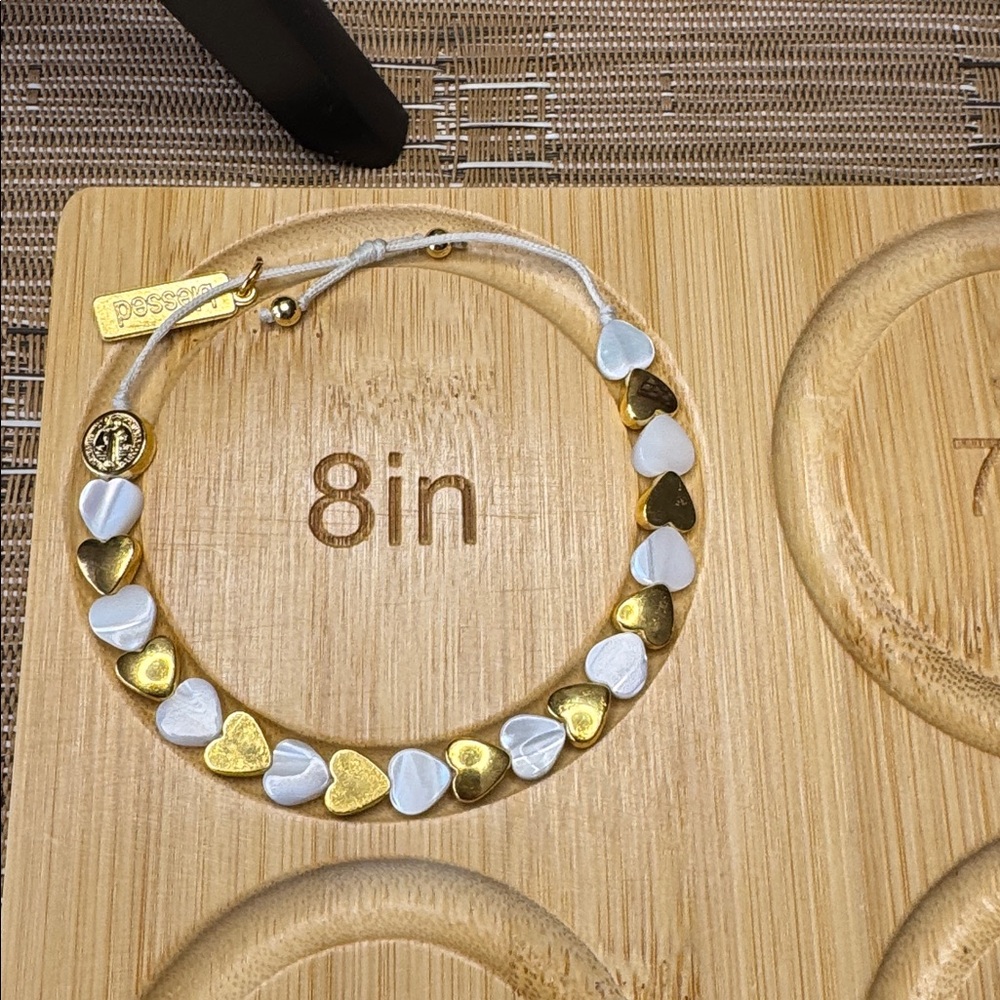 Sisters of The Heart Mother of Pearl & Gold tone Hearts Bracelet - Picture 4 of 13